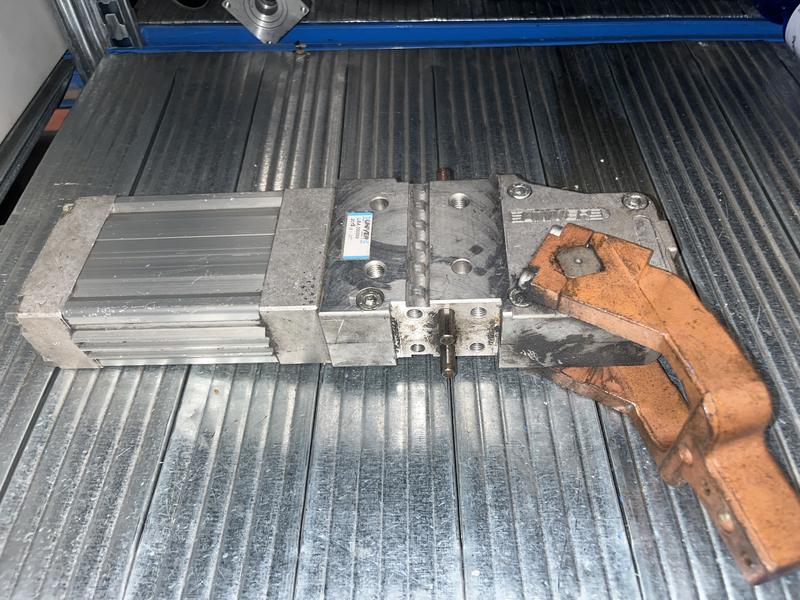 Serraggio pneumatico apertura 20 gradi Lba 300008