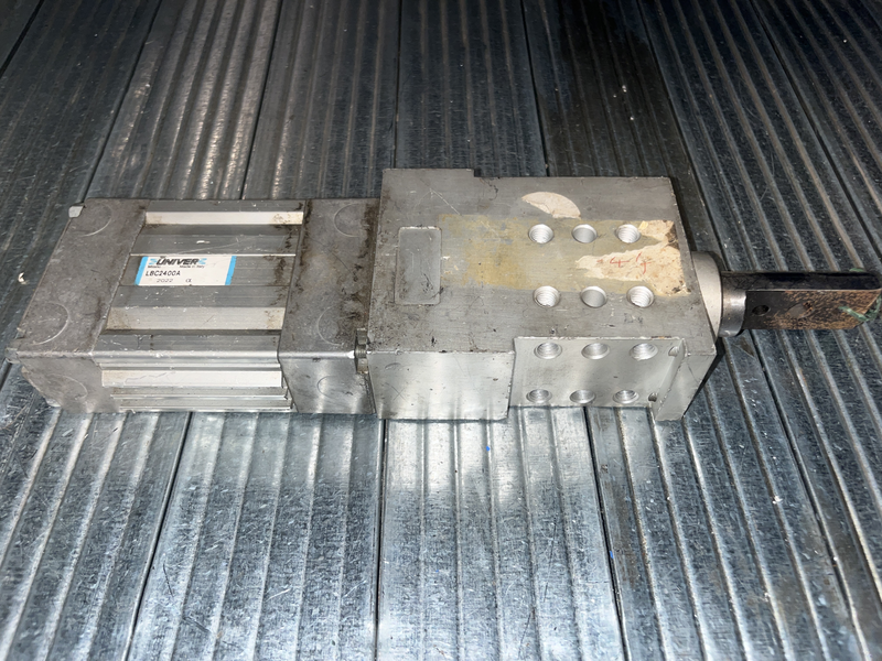 Serraggio pneumatico Lbc2400a