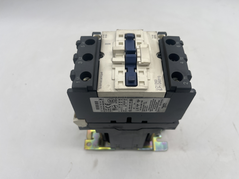 CONTATTORE DC LP1 D5011 50A 12V 1NO+1NC · Corrente nominale 50 A Lc1 d50 lp2 d5011