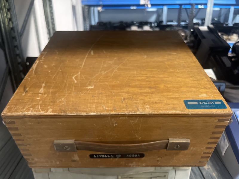 Livella ad acqua 15 cm  per la messa in bolla dei macchinari Livella ad acqua