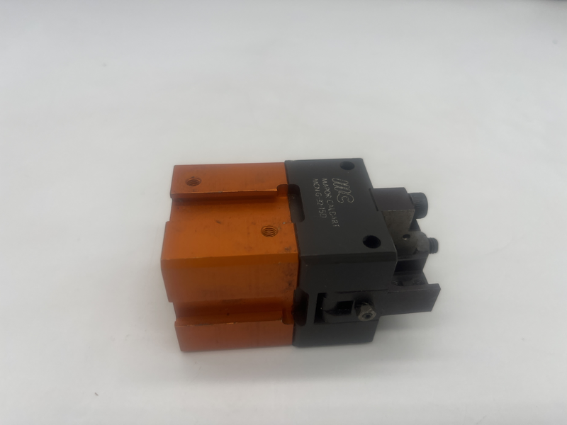 Pinza pneumatica Mcn-g-32-15d