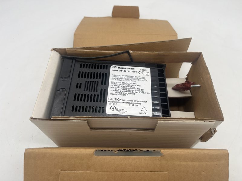 Temperature controller Mkc611270300