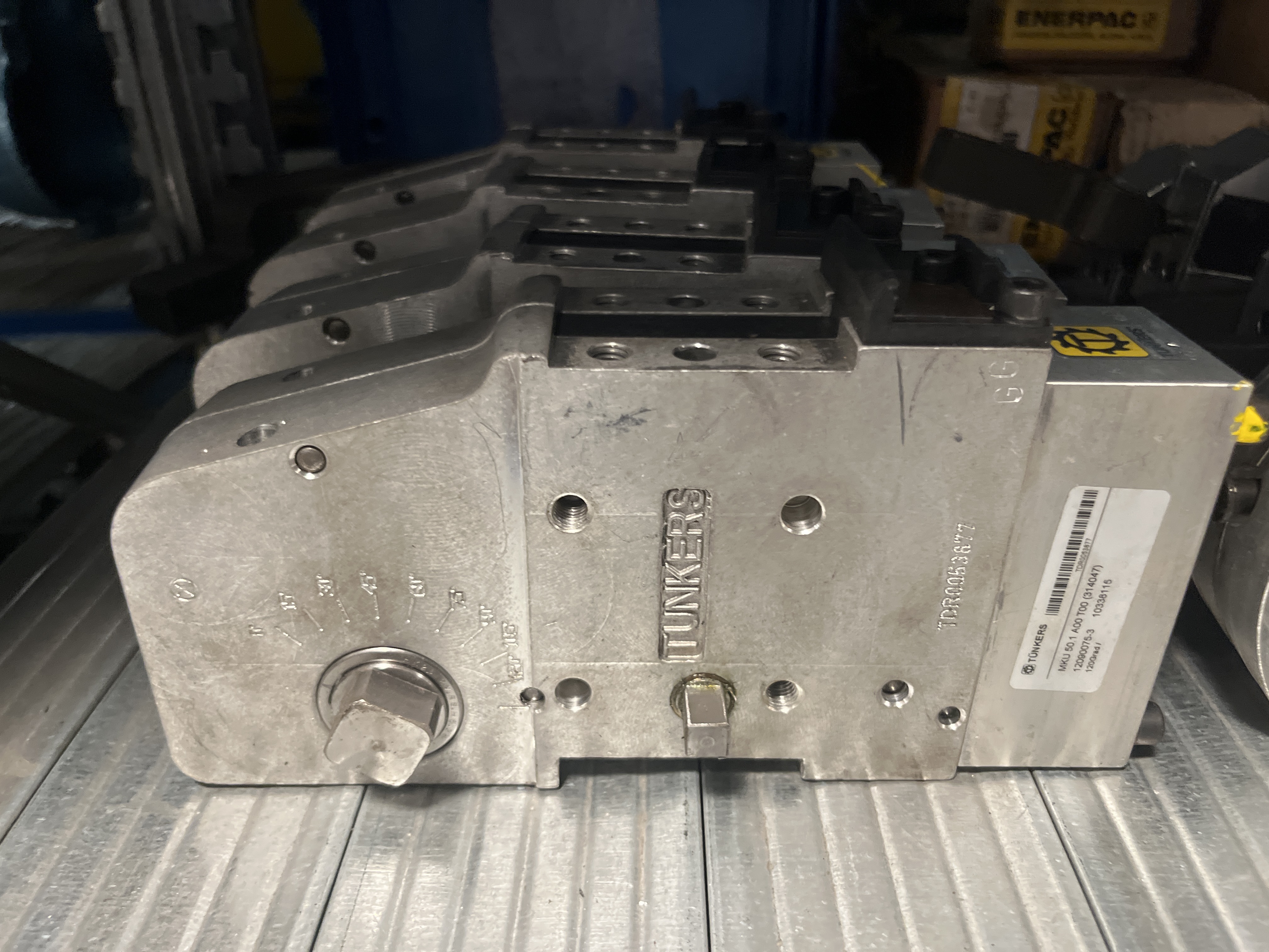 Serraggio pneumatico Mku 50.1 a00 t00(314047)