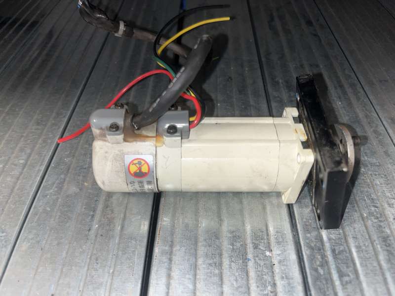 Servo motore Msm012axa