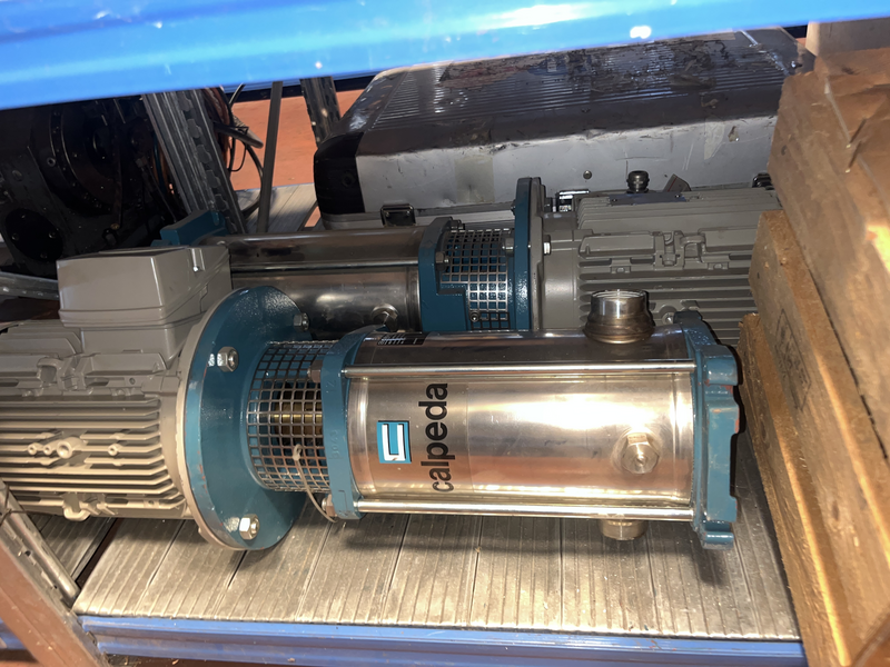 Pompa a immersione VERTICAL MULTI-STAGE IN-LINE PUMP, DN PORTS: 32MM, 5 PHASE, 60HZ, 3HP, KW: 2,2