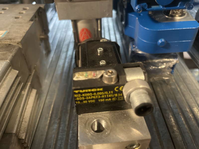 Sensore per serraggio pneumatico Ni2-k08q-0,095/0,11