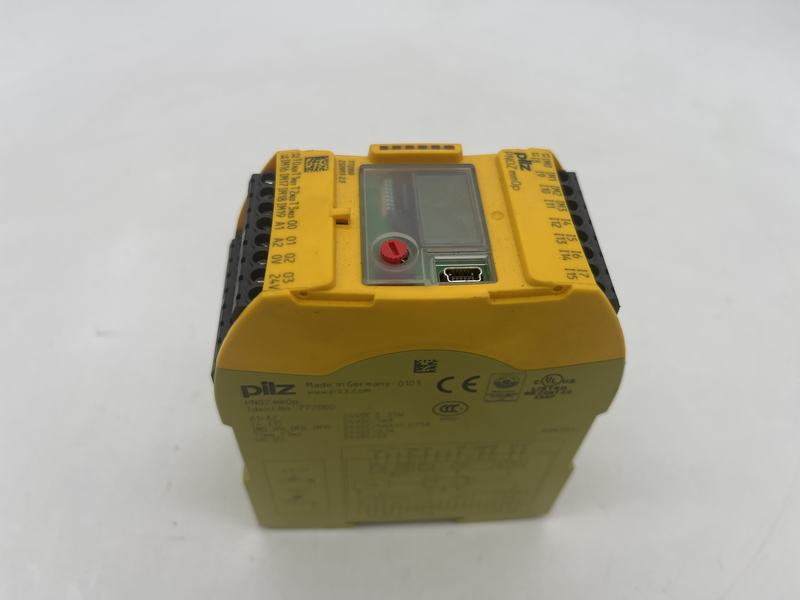 Relay di sicurezza Pnoz mm0p