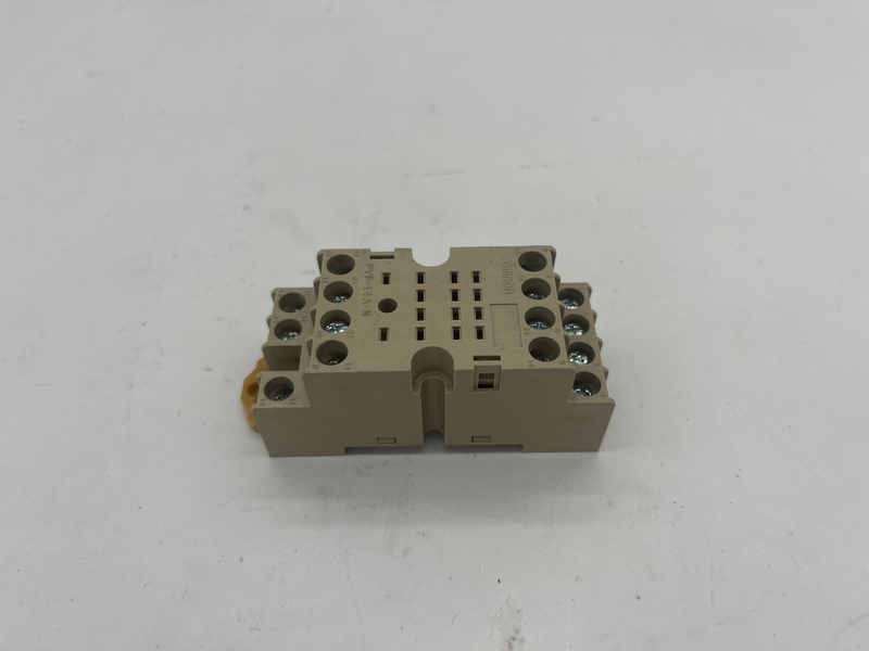 zoccolo RELAY Pyf-14a-n