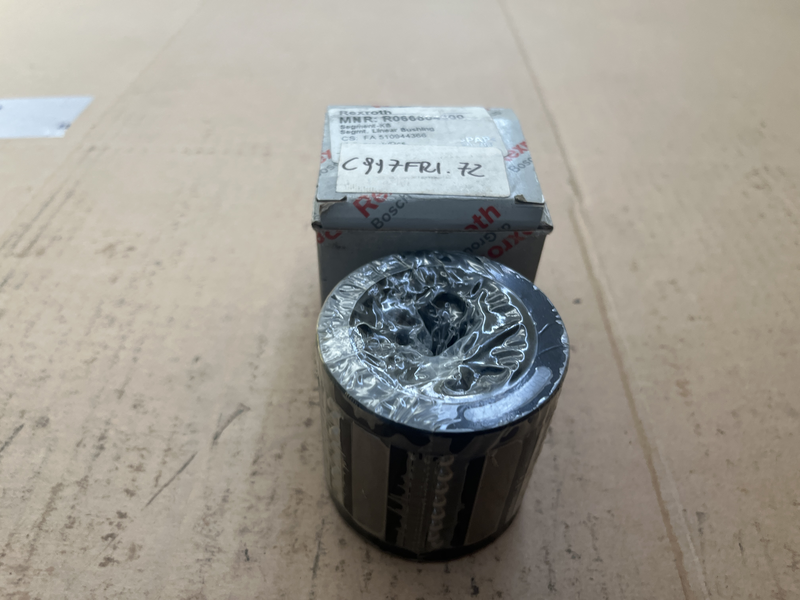 Linear bushing R066804000