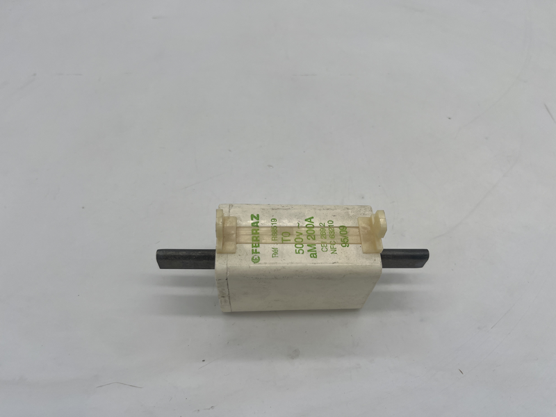 Fusibili 500v am 200a R88519