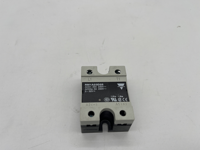Solid state relay pole panel mount SSR, Zero-cross switching, Operating voltage (Ue): 24 - 265 Vac (650 Vp), Rated current (Ie): 25 Aac Rm1a23d25
