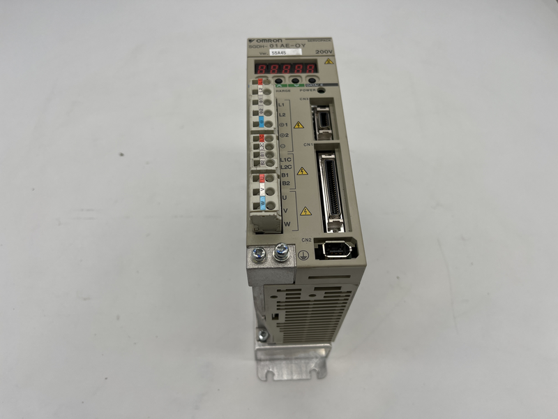 Servo drive : Input: 200-230V, 3 PH, 50 / 60Hz, Output: 0-230V, 3PH,�0.9 A,�100 W SGDH-01AE-0Y