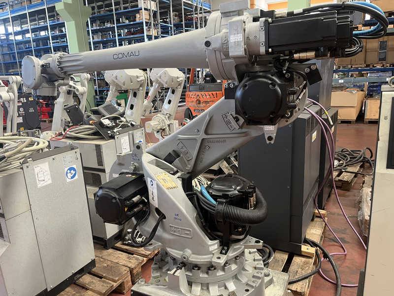 ROBOT ANTROPOMORFO SMART-5-NJ40-2.5; ASSI:6 ;SBRACCIO:2500 MM ;PORTATA AL POLSO:40 KG ;PREDISPOSIZIONE:MANIPOLAZIONE ANNO DI COSTRUZIONE:2016 ;COMPLETO DI:CAVI DI ALIMENTAZIONE;QUADRO ELETTRICO TIPO:C5G ACC2-TASTIERINO DI PROGRAMMAZIONE ROBOT TESTATO FUNZIONANTE CON POSSIBILITA DI POTERLO RICONDIZIONARE(INTERVENTI:VERNICIATURA E  SOSTITUZIONE BATTERIE A TAMPONE)