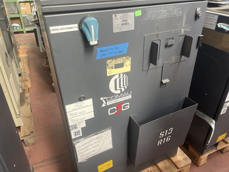 ROBOT ANTROPOMORFO SMART-5NM 16-3,1 HAND ;ASSI:6; SBRACCIO:3100 MM ;PORTATA AL POLSO:16 KG ;PREDISPOSIZIONE:MANIPOLAZIONE ;ANNO DI COSTRUZIONE:2012 ;COMPLETO DI:CAVI DI ALIMENTAZIONE-QUADRO ELETTRICO MODELLO C5G ACC1AM-TASTIERINO DI PROGRAMMAZIONE ROBOT TESTATO FUNZIONANTE CON POSSIBILITA DI POTERLO RICONDIZIONARE(INTERVENTI:VERNICIATURA,SOSTITUZIONE OLII RIDUTTORI E BATTERIE A TAMPONE)