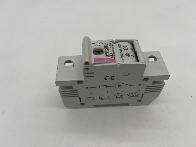 Interruttore automatico, 230V AC, 1A STV D02-1