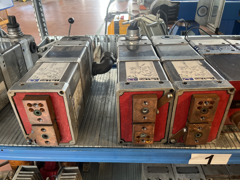 Trasformatore kva:100 pri.volt650 volt 1000hz Tru79bx