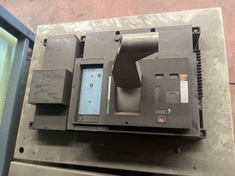 1250 A - 4 poli - Fisso - S/sganciatore cm 1250