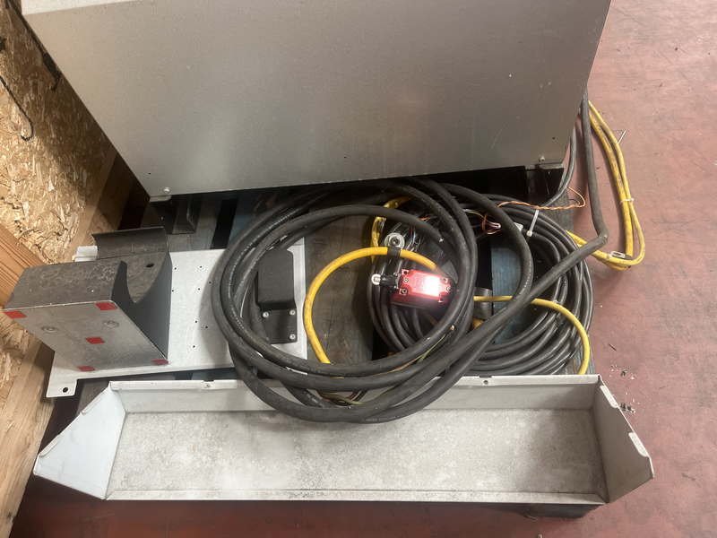 robot antropomorfo ricondizionato IRB 140 M2004 robot variant:irb140 type c ; protection:standard;anno di produzione:2008 ;peso netto:98 kg ;Robot completo di fasci cavi,controllo irc5 m2004 e completo di tastierino di programmazione.il prodotto è in pronta consegna per maggiori informazioni,contattateci tramite email.